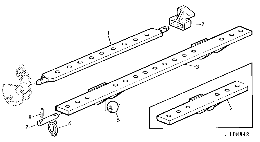 IMPLEMENT DRAWBAR FOR HOOK-TYPE DRAFT LINKS